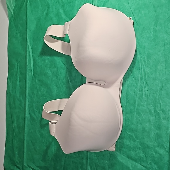 Victoria's Secret Underwire Soft padded  Demi Bra Pull On 36D VGUC - Picture 2 of 11